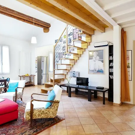 Appartement San Lazzaro Palazzone Duplex Flat *
